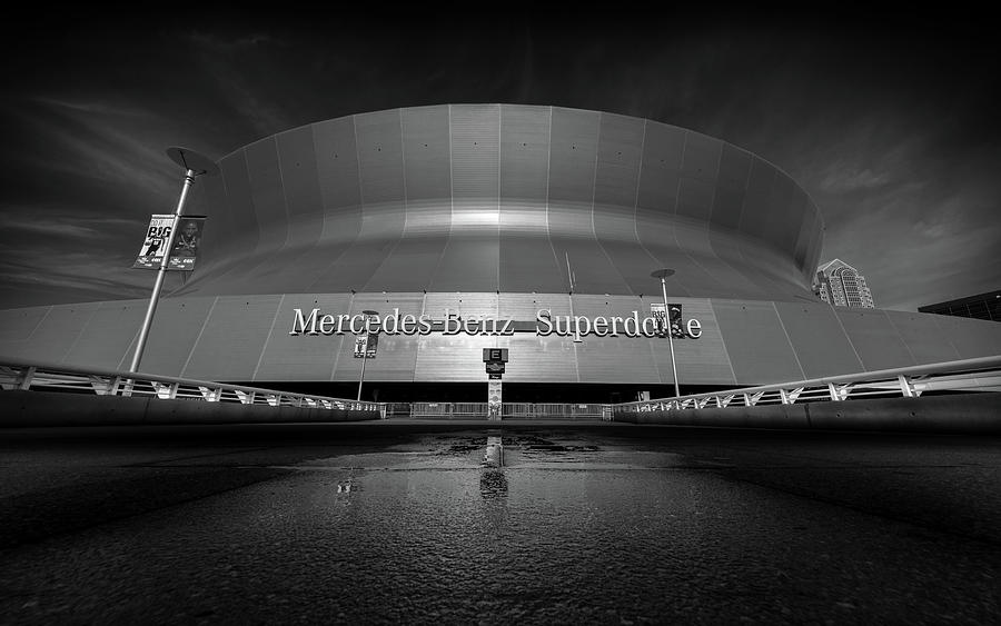 New Orleans Saints Photograph - The Superdome by Robert Hayton