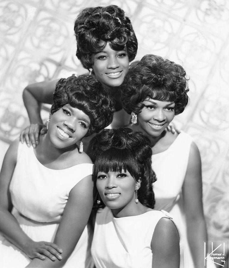 The Sweet Inspirations Portrait Photograph by Michael Ochs Archives ...