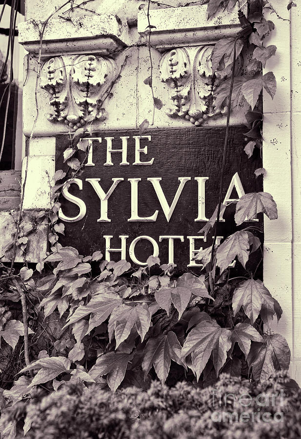 The Sylvia Hotel  Photograph by Maria Janicki