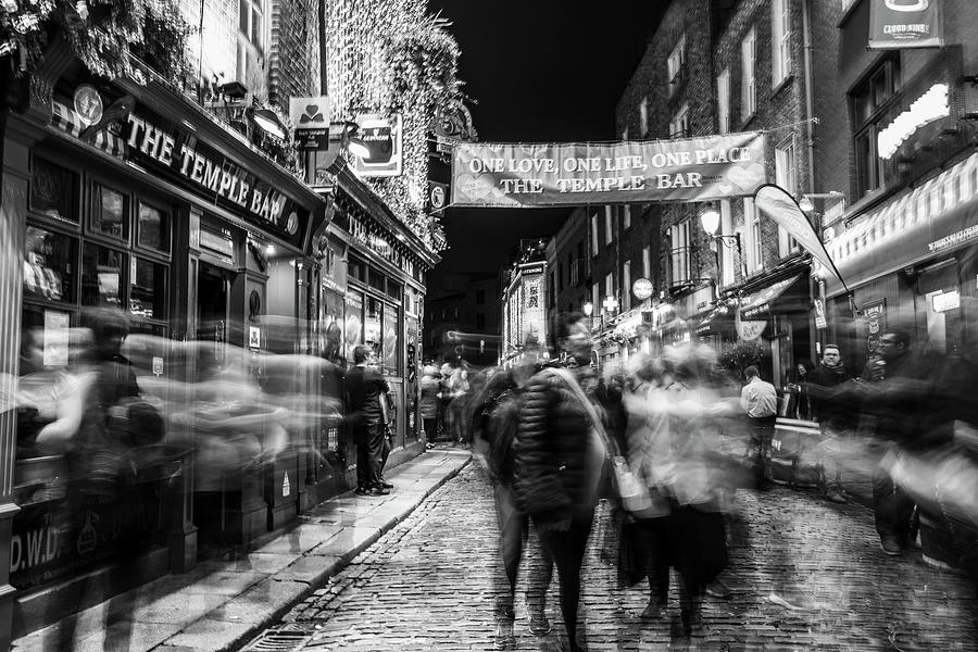 The Temple Bar Dublin in motion  Photograph by John McGraw