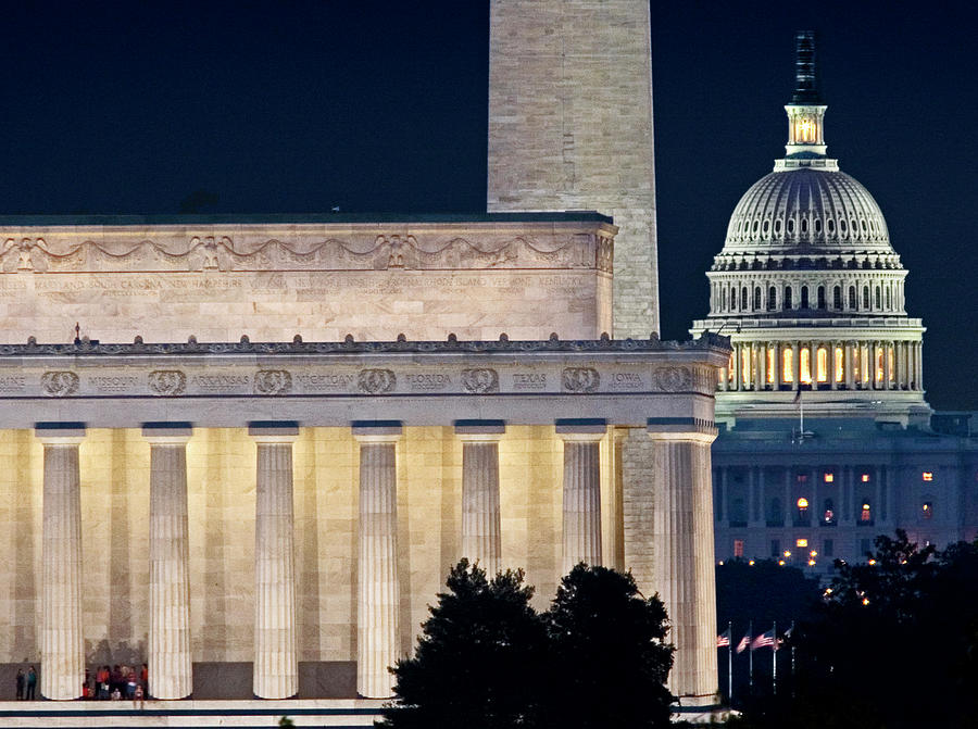 The Washington Monuement, Lincoln Photograph by The Washington Post