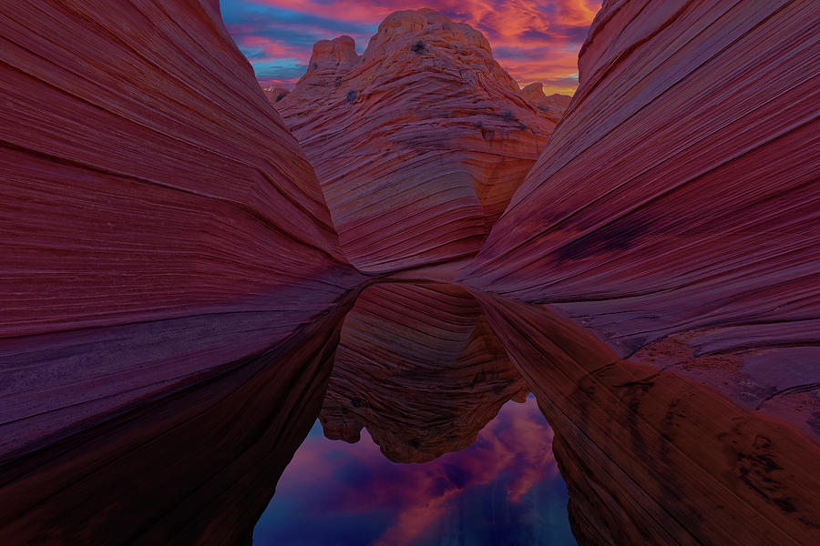 The Wave Sunset Photograph by Jonathan Davison