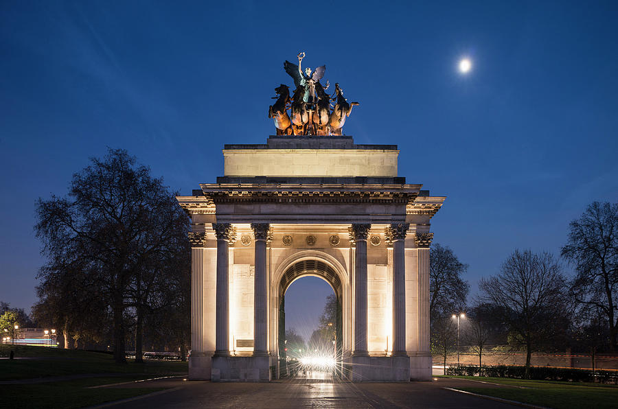 London Digital Art - The Wellington Arch At Night, Hyde Park, London, England by Ben Pipe Photography