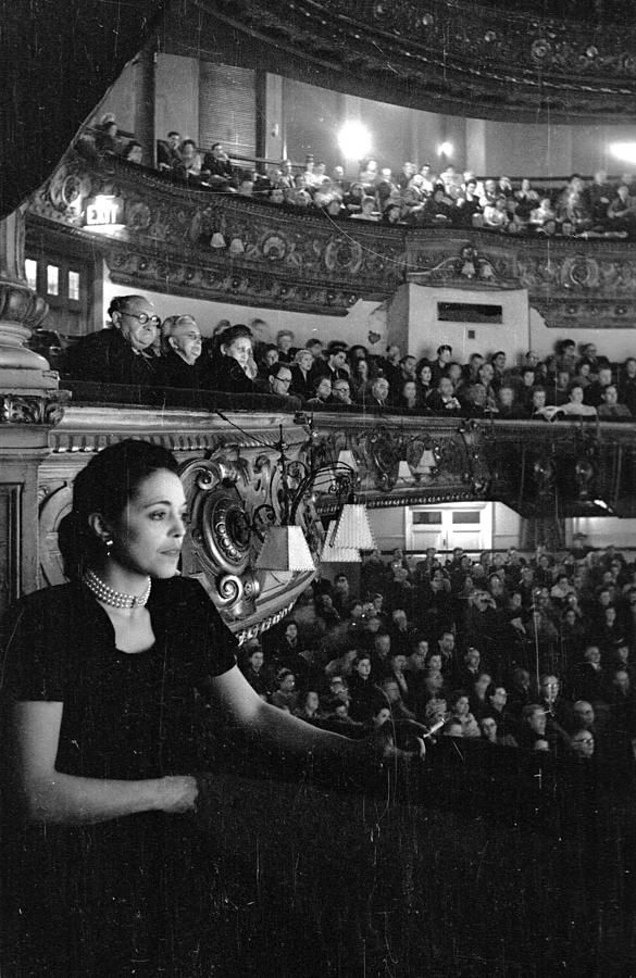 Theatre Audience Photograph by Felix Man