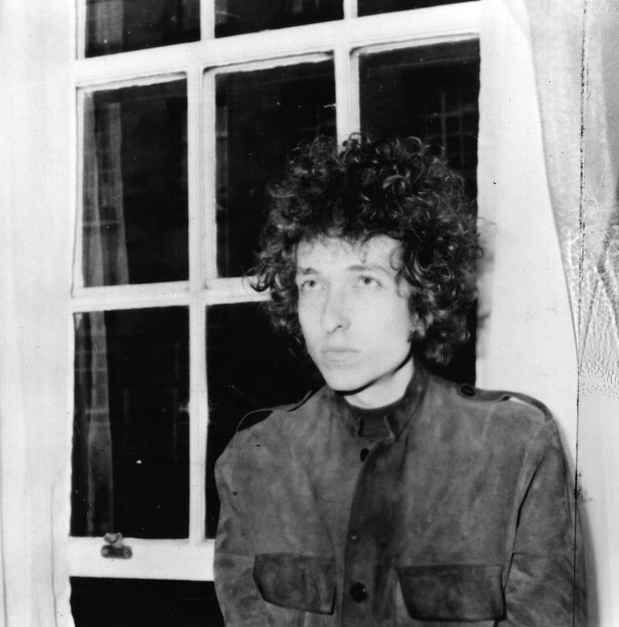 Thin Bob Dylan Photograph by Larry Ellis