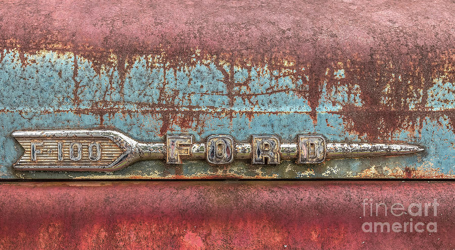 This old truck Photograph by Bernd Laeschke