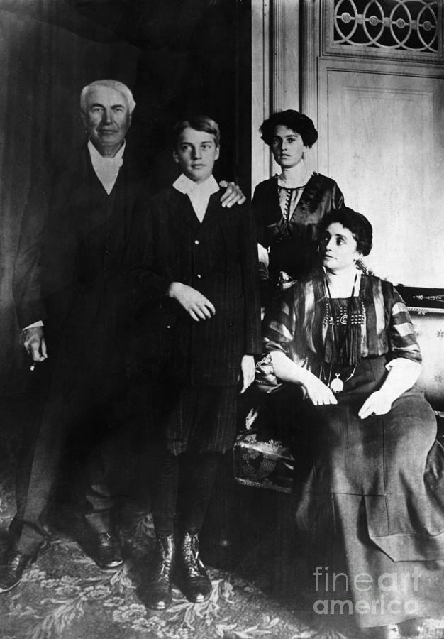 Thomas Alva Edison And Family Photograph by Bettmann