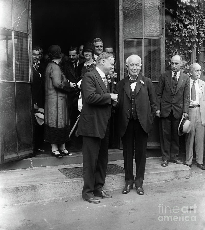 Thomas Edison Greets Herbert Hoover Photograph by Bettmann