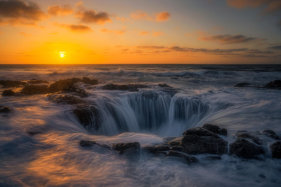 Thor's Well Sunset Photograph by Lydia Jacobs - Fine Art America