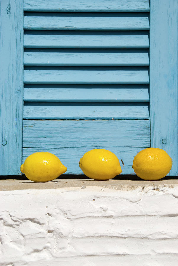 Three Lemons In A Window Photograph by Frankvandenbergh