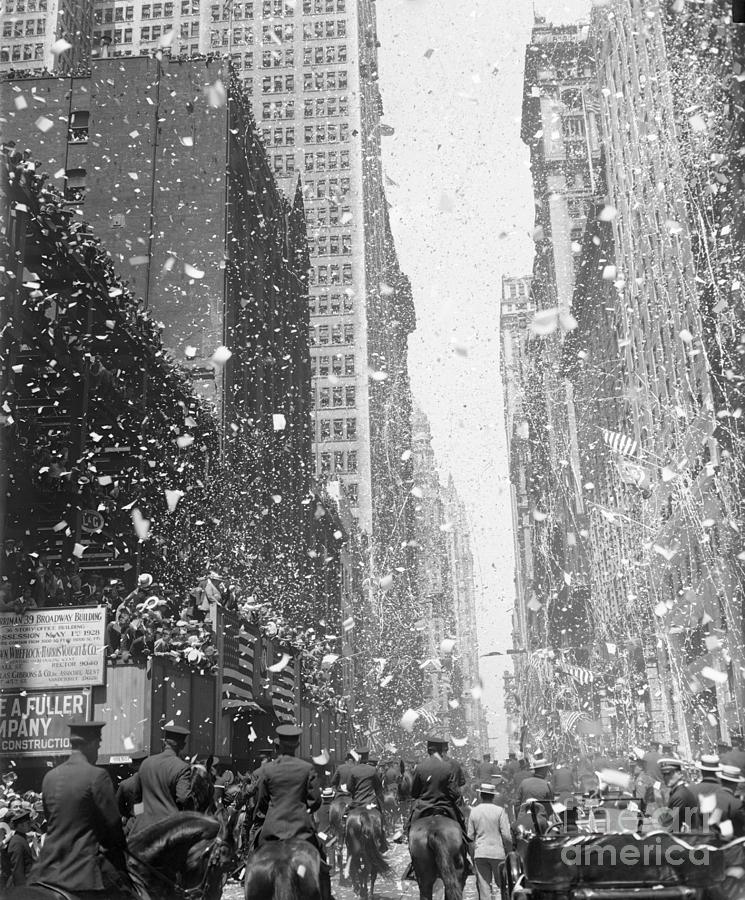 Ticker-tape Parade For Charles Lindbergh Photograph by Bettmann
