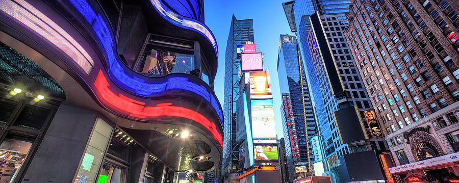 City Digital Art - Times Square, Nyc by Maurizio Rellini