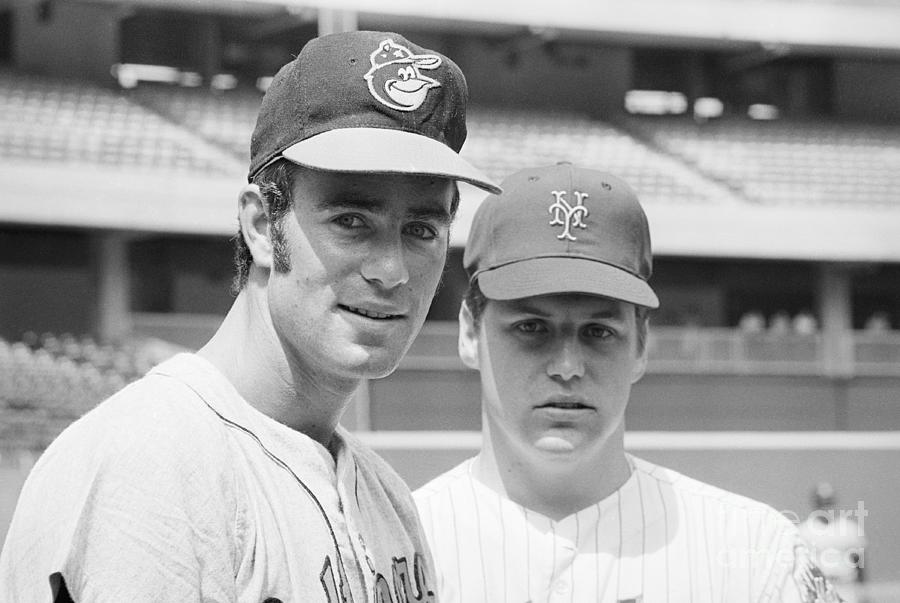 Tom Seaver Photograph - Tom Seaver And Jim Palmer At Baseball by Bettmann