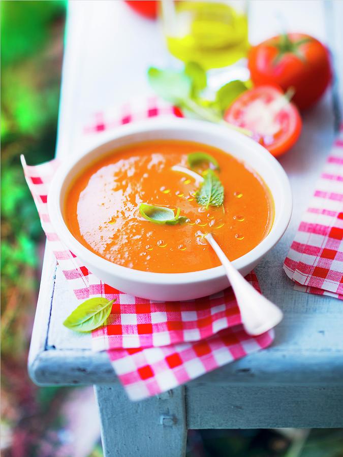 Tomato Gazpacho Photograph by Roulier-turiot