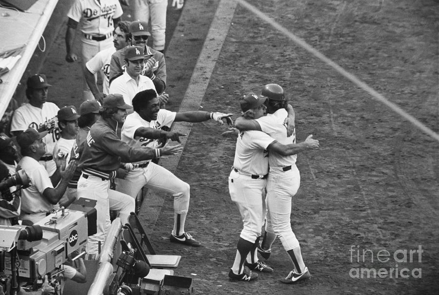 Tommy Lasorda And Steve Yeager Hugging Photograph by Bettmann