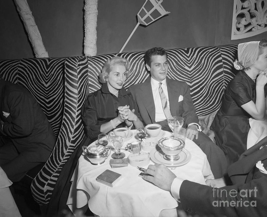Tony Curtis And Janet Leigh At El Photograph by Bettmann Tony Curtis And Janet Leigh At El Photograph by Bettmann