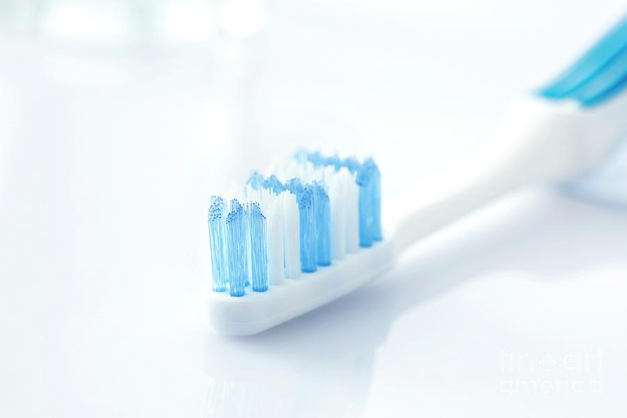 Toothbrush Photograph by Science Photo Library - Fine Art America