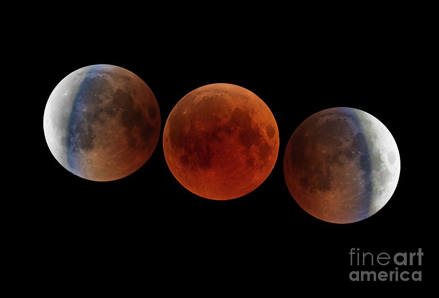 Total Lunar Eclipse Of July 2018 Photograph by Juan Carlos Casado (starryearth.com)/science Photo Library