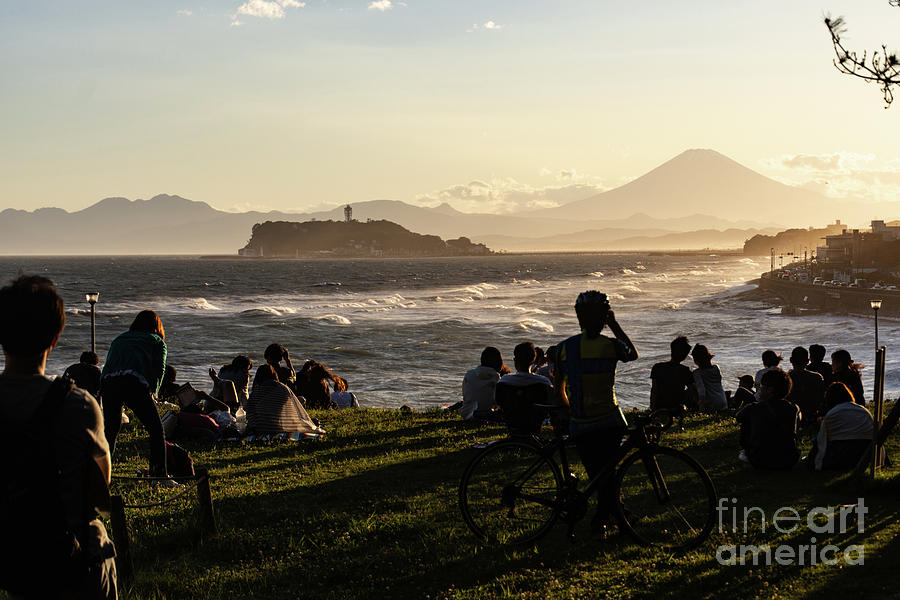 Tourist On The Sunset Beach In Japan Photograph by Taro Hama @ E-kamakura