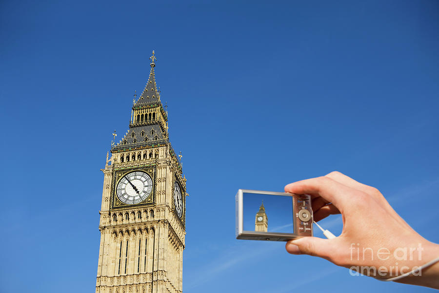 Tourist Photographing Elizabeth Tower Photograph by Conceptual Images/science Photo Library