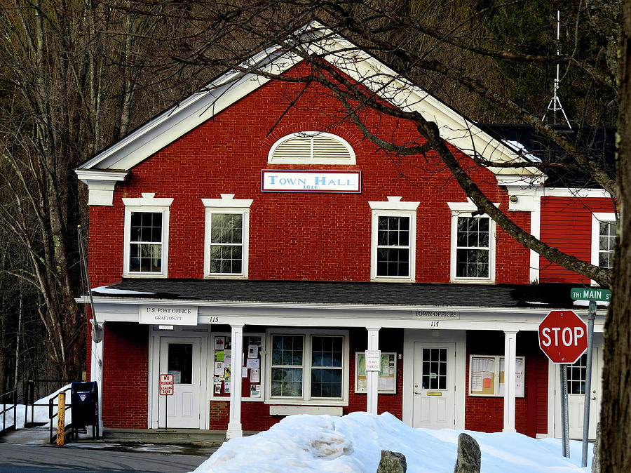 Town Hall and Post Office in Grafton, Vermont Photograph by Linda Stern