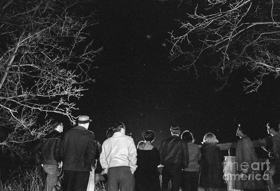 Towns People Watching Night Sky For Ufos Photograph by Bettmann