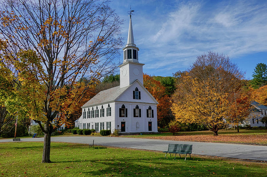 Townshend VT Autumn Day Church Vermont Photograph by Toby McGuire