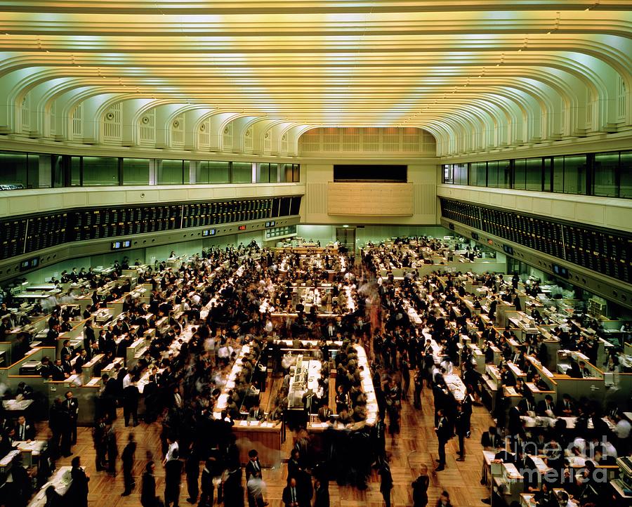 Trading Floor Of The Tokyo Stock Exchange Photograph by Alex Bartel