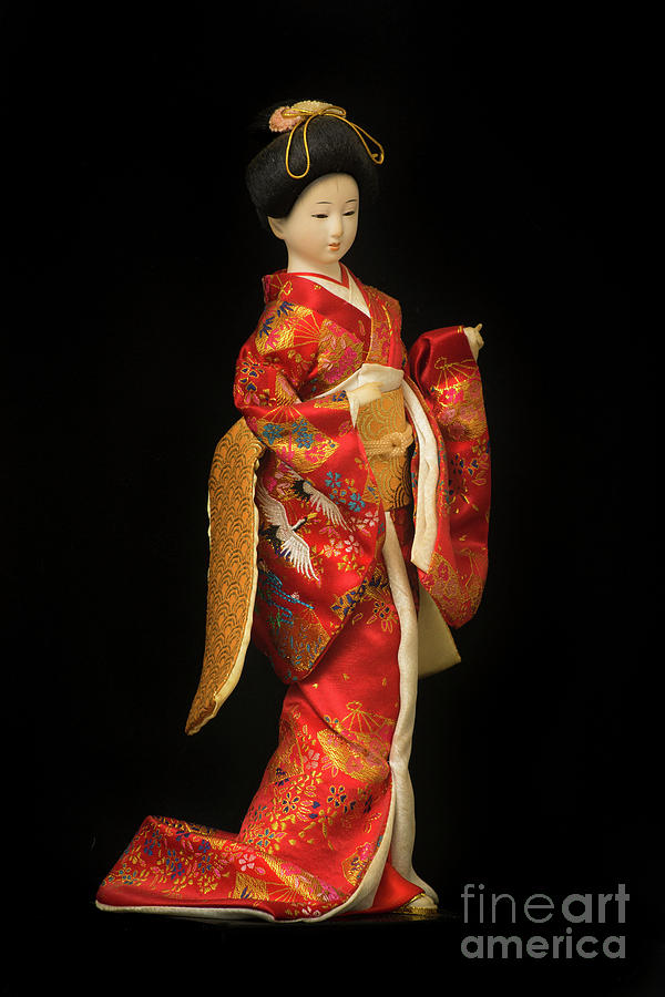 Traditional Japanese Geisha doll in red kimono isolated on black Digital  Art by Amy Cicconi - Pixels