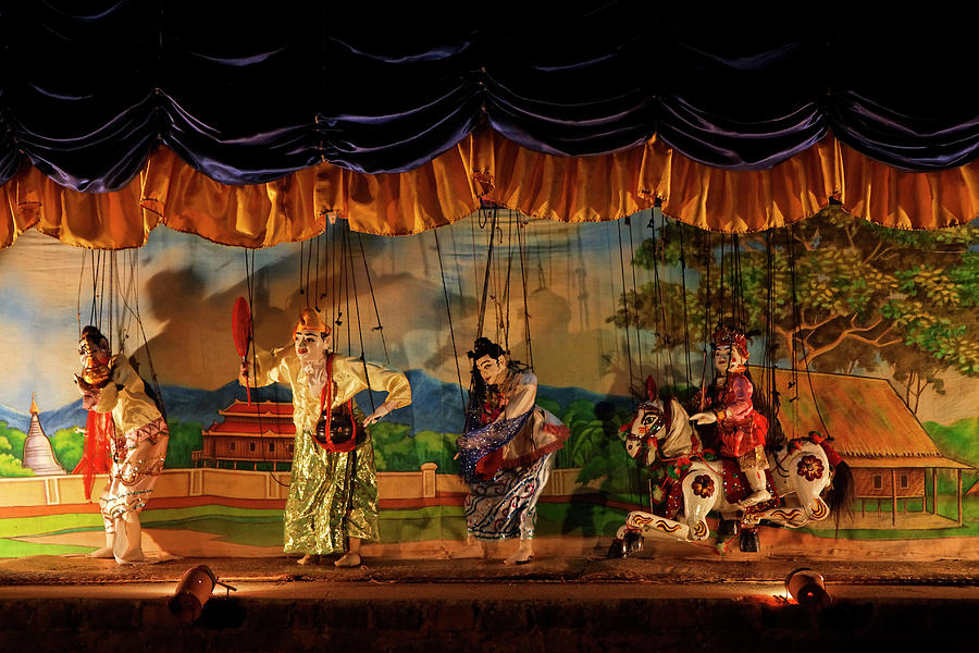 Traditional Puppet Show - Myanmar by Jlr