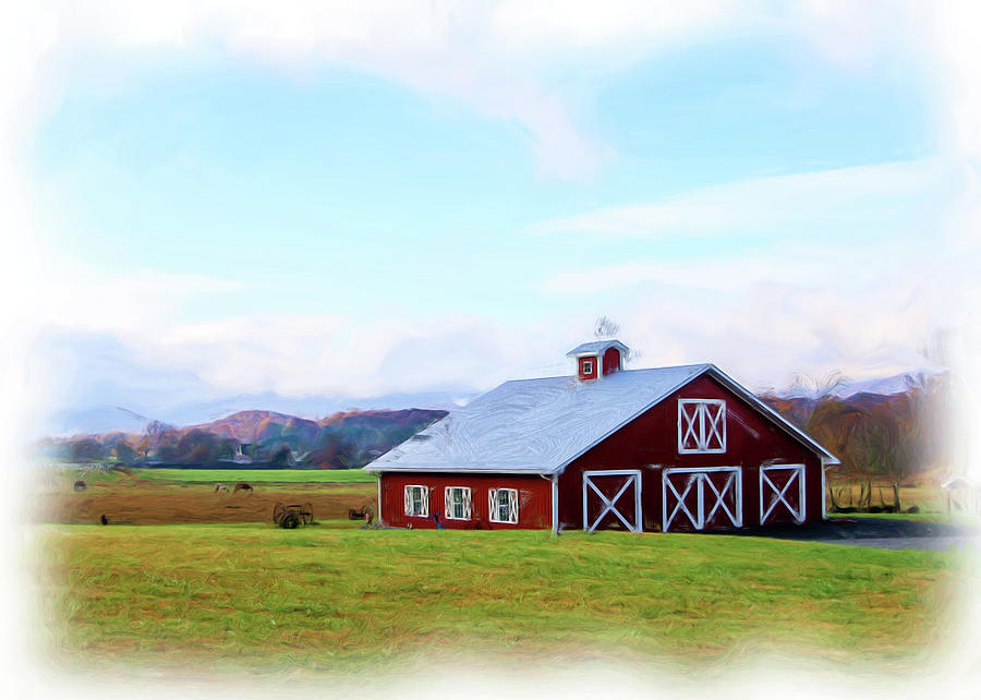 Traditional Red Barn Photograph