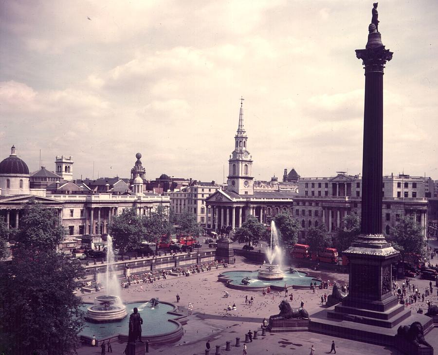 Trafalgar Square Photograph by Hulton Archive
