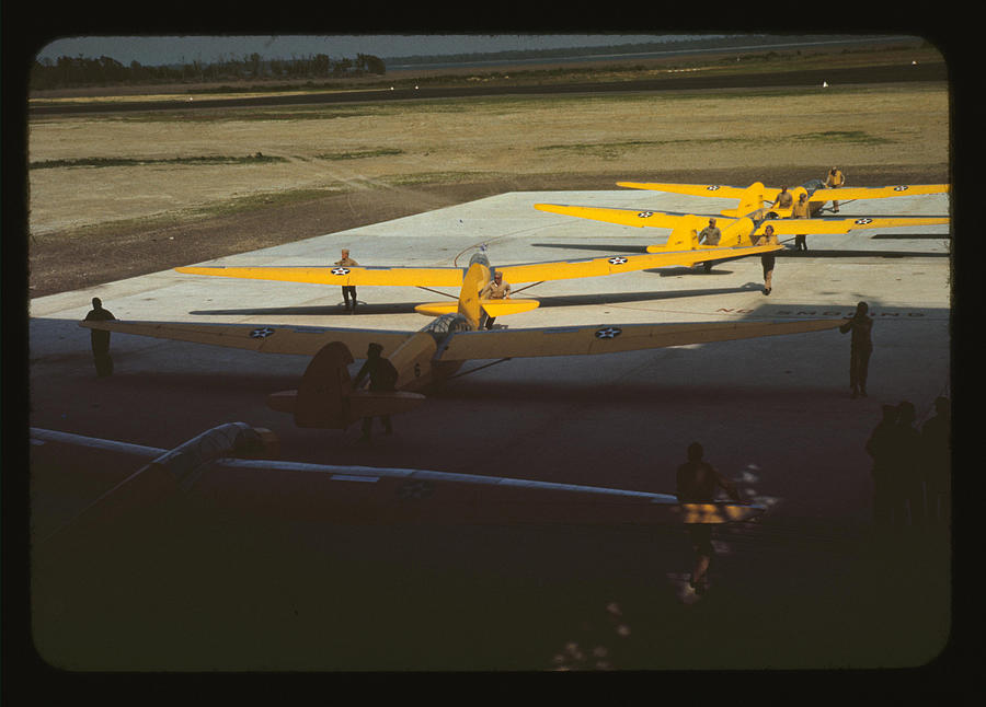 Training gliders at Page Field, Parris Island, S.C. Painting by Palmer, Alfred T