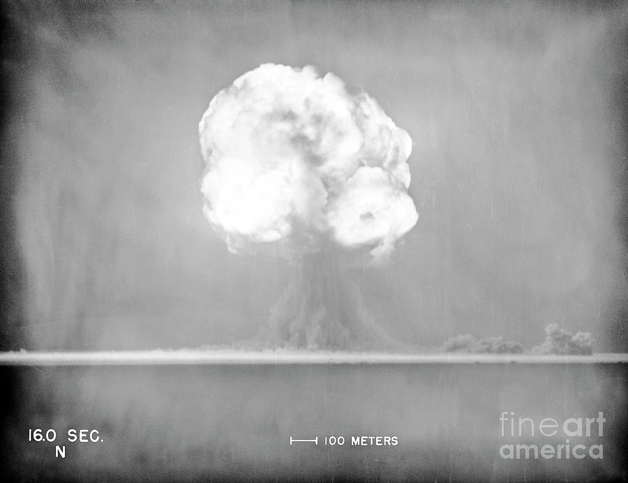 The Gadget Photograph - Trinity Test Atom Bomb 16 Seconds After Detonation by Los Alamos National Laboratory/science Photo Library