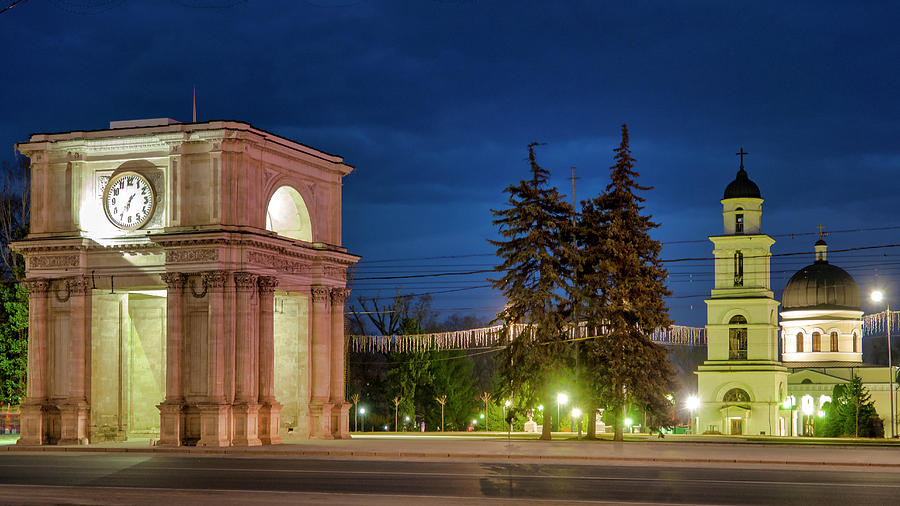 Triumphal Arch by Fabrizio Troiani Triumphal Arch by Fabrizio Troiani