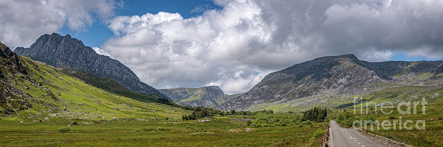 Tryfan Mountain East Face Wales Photograph by Adrian Evans