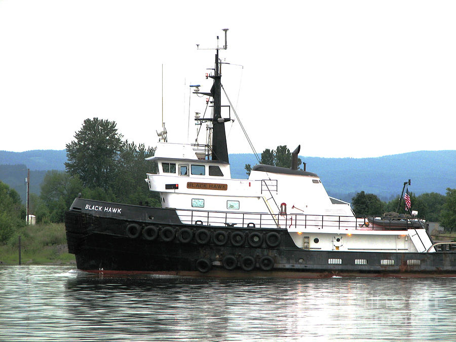 Tug 1 on the Columbia River Photograph by Rich Collins