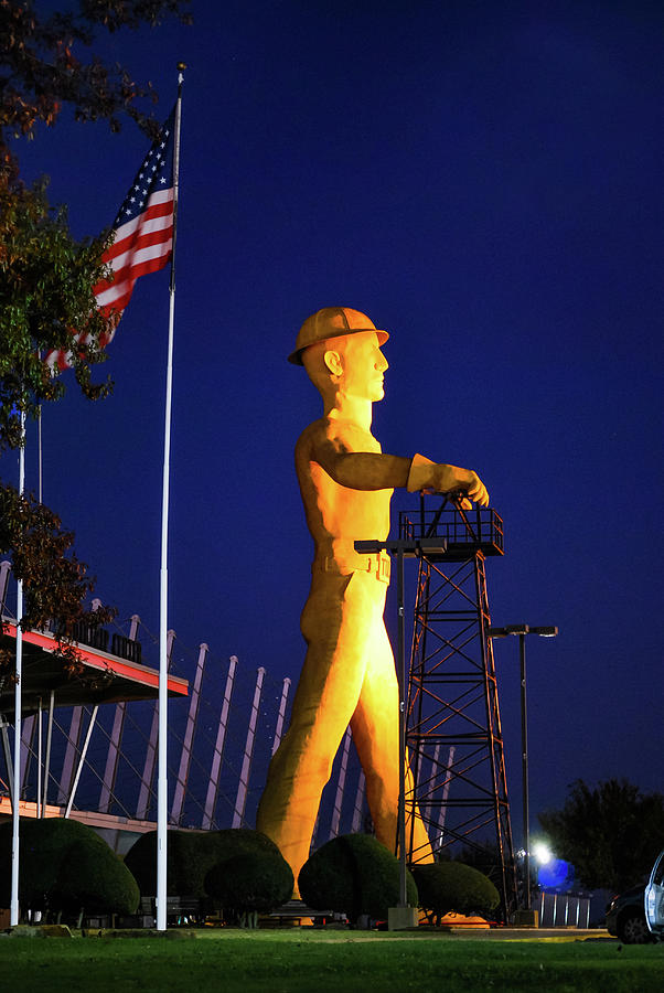 Tulsa Photograph - Tulsa Golden Driller and USA Flag by Gregory Ballos