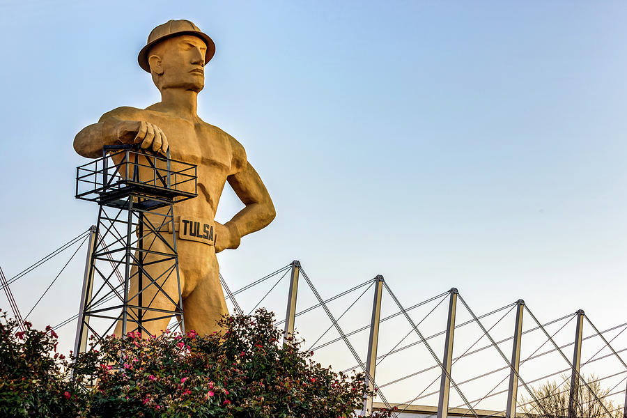 Tulsa Golden Driller at Sunrise Photograph by Gregory Ballos - Pixels