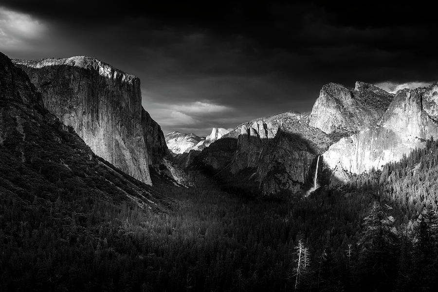 Tunnel View Evening Photograph by Andrew Soundarajan