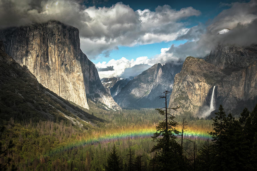 Tunnel View Rainbow Photograph by Allen Ahner