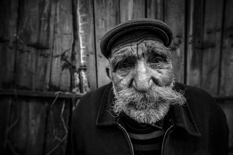 Turkey Photograph - Turkish People by Suleyman Uzumcu