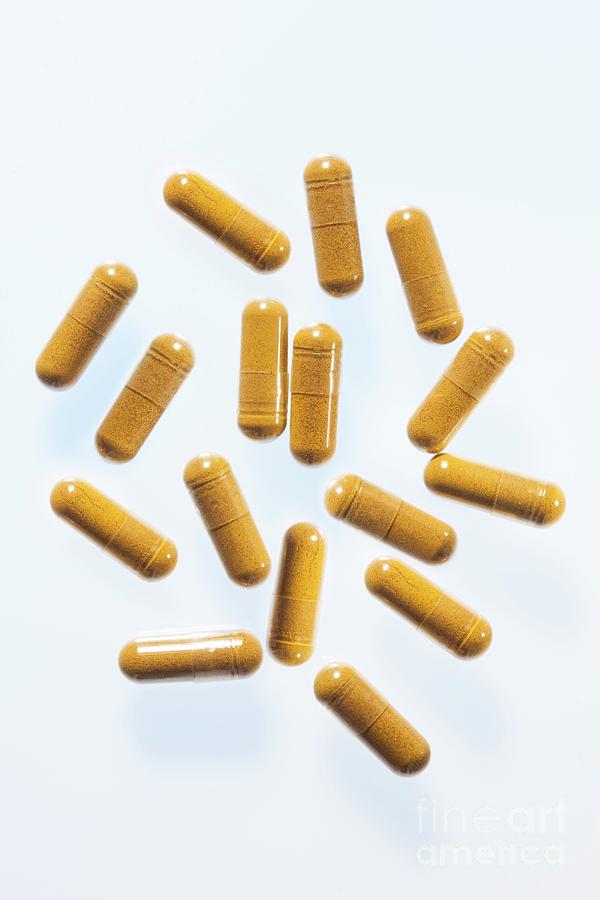 Turmeric Supplement Capsules Photograph by Cristina Pedrazzini/science Photo Library