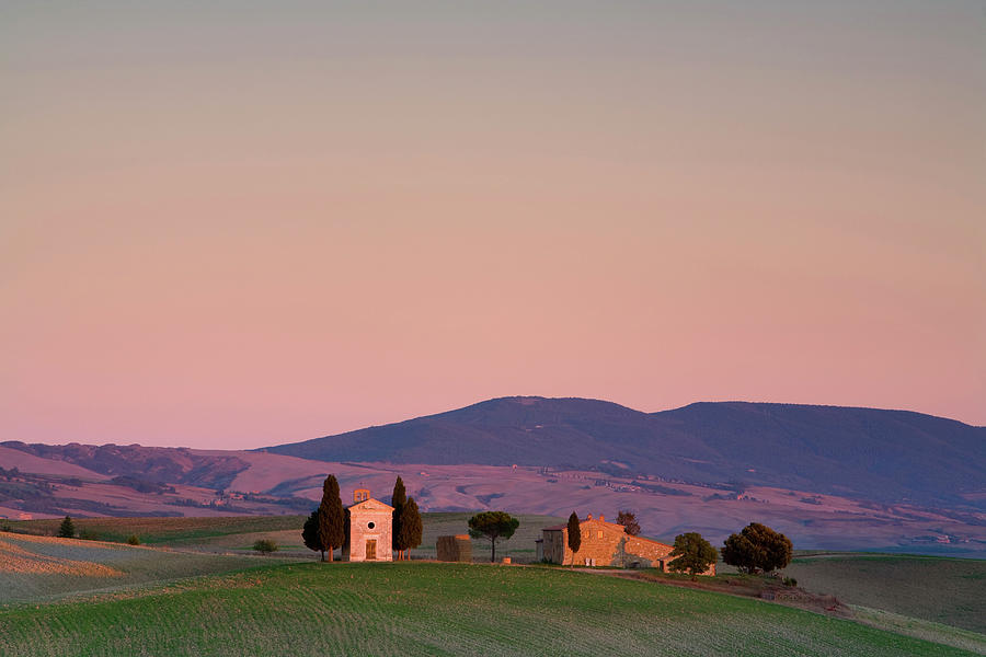 Fall Digital Art - Tuscany, Rural Landscape, Italy by Douglas Pearson