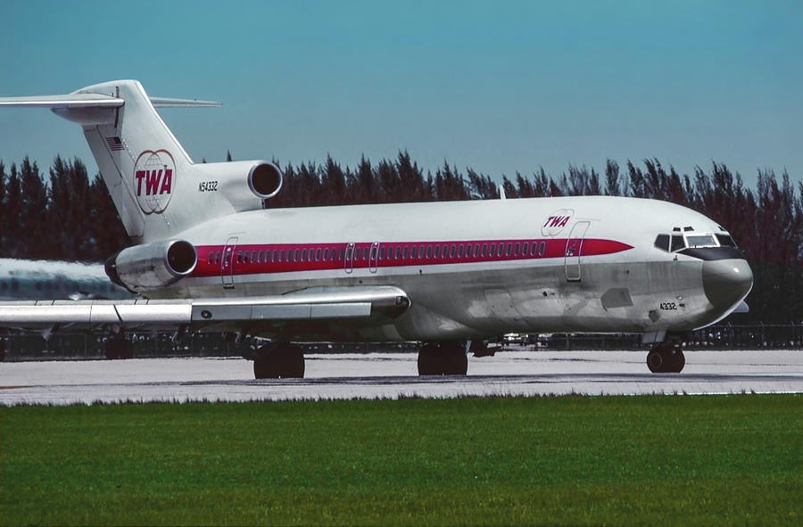 TWA Boeing 727-231 Prepares for Takeoff Photograph by Erik Simonsen