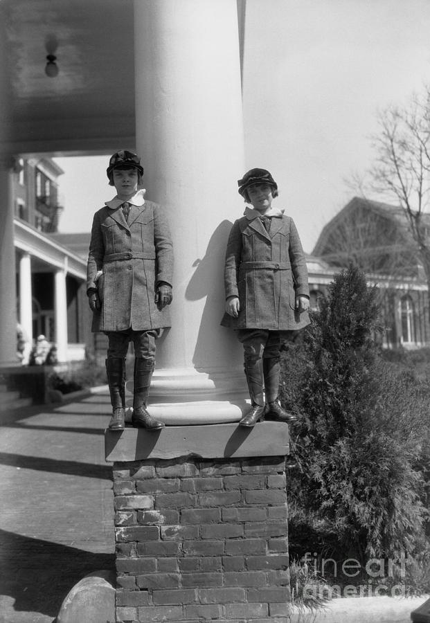 Two Girl 8-12 Years Posib By Column Photograph by Bettmann