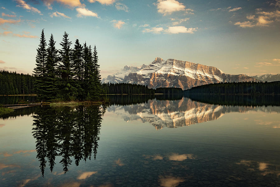 Two Jack Lake and Mount Rundle Photograph by Peter OReilly