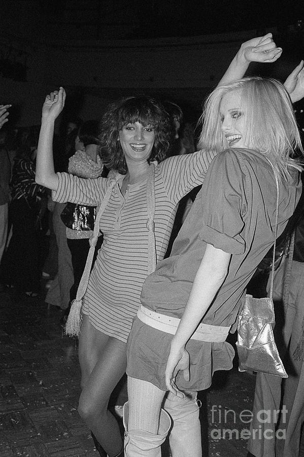 Two Women Dancing At Studio 54 Photograph by Bettmann