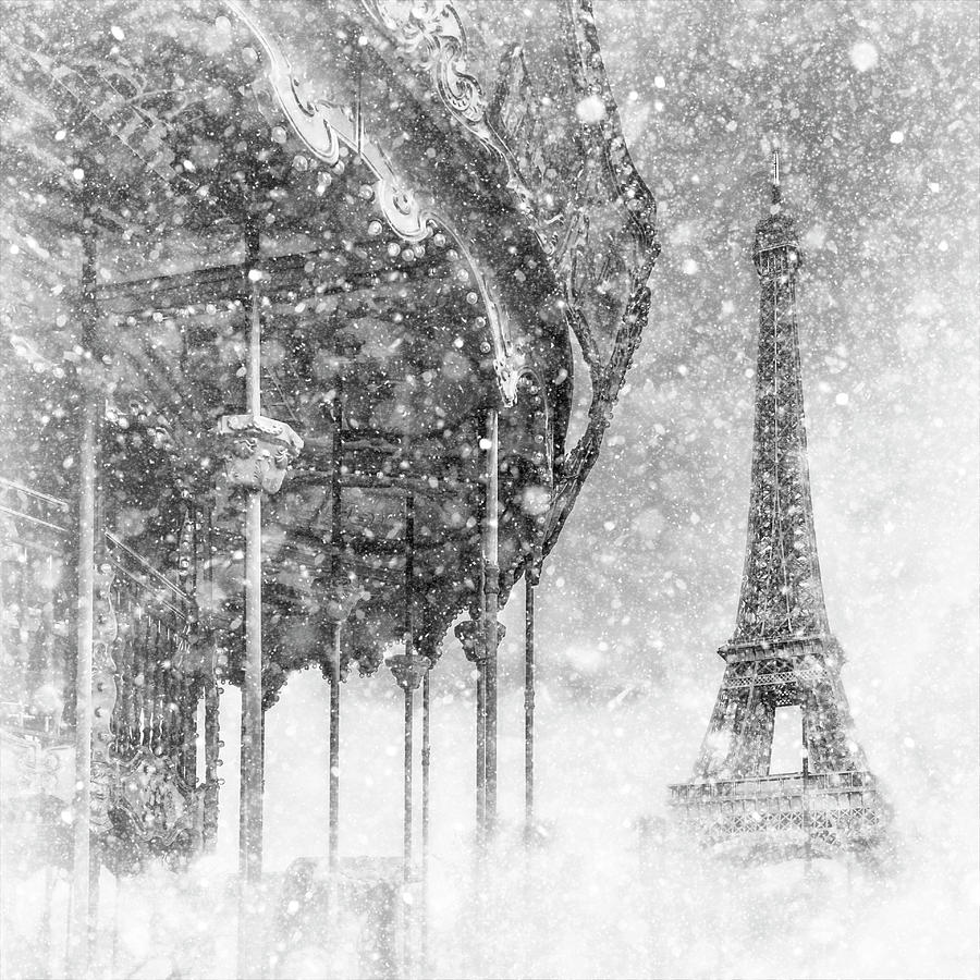 Typical Paris - fairytale-like winter magic Photograph by Melanie Viola