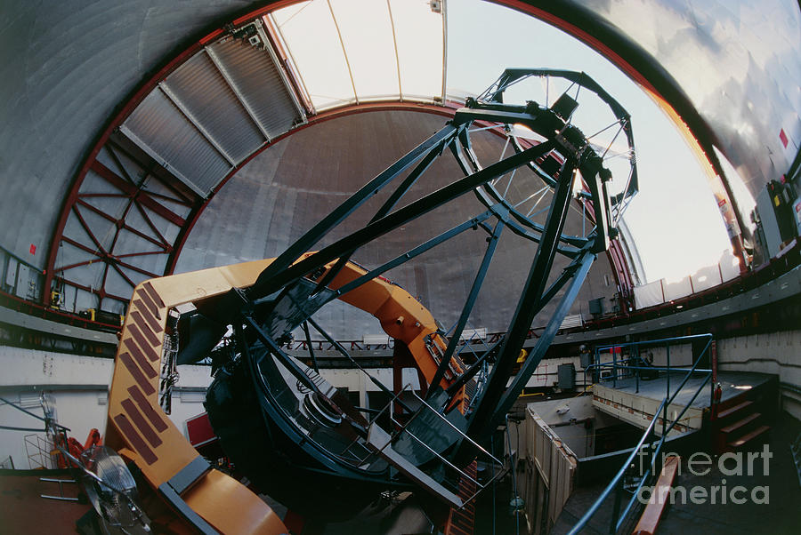 Telescope Photograph - Ukirt - United Kingdom Infrared Telescope by Dr Fred Espenak/science Photo Library